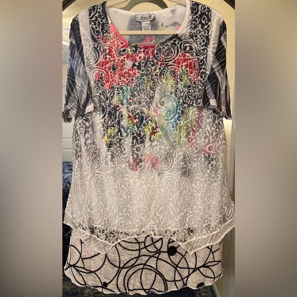 Aria Print Women’s Artsy Abstract Stretch Blouse Art To Wear Sheer Overlay EUC